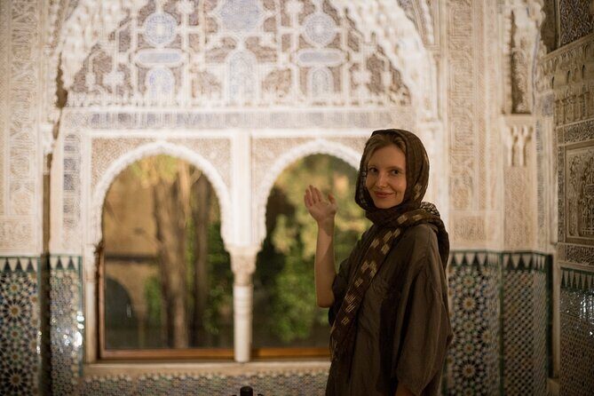 Alhambra Day or Night Private Tour - Price and value: $253.43 per group (up to 5)