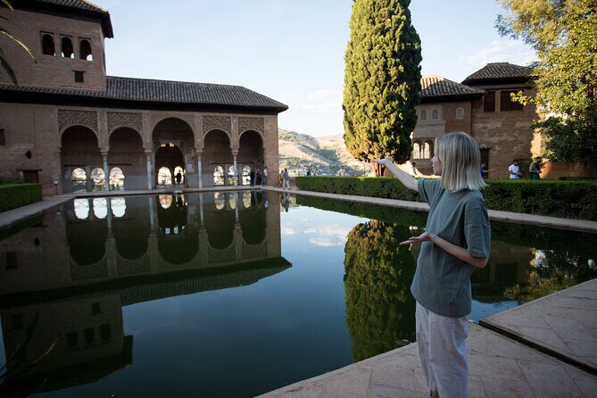 Alhambra Day or Night Private Tour - Day or night: what to watch for