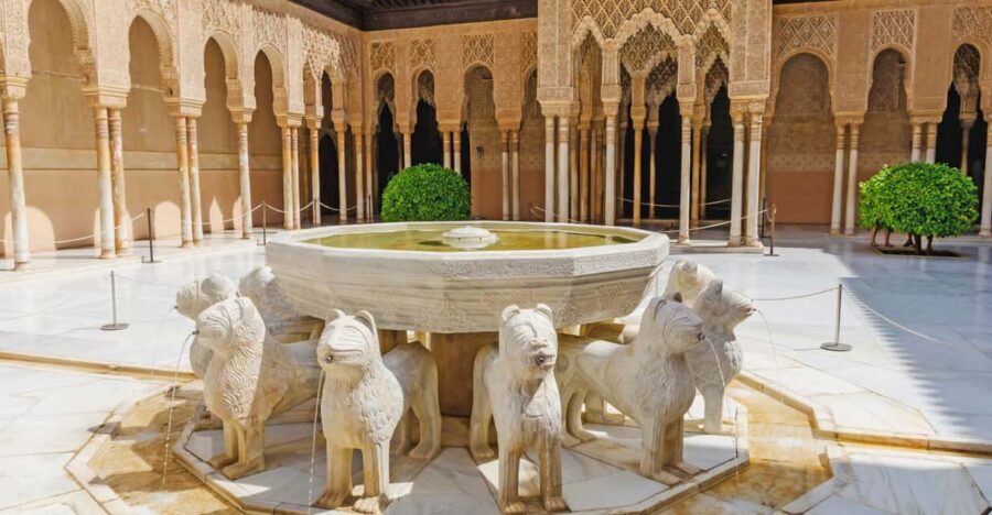Alhambra & Nasrid Palace: Private Tour with Tickets - A 3-hour private Alhambra plan that actually works