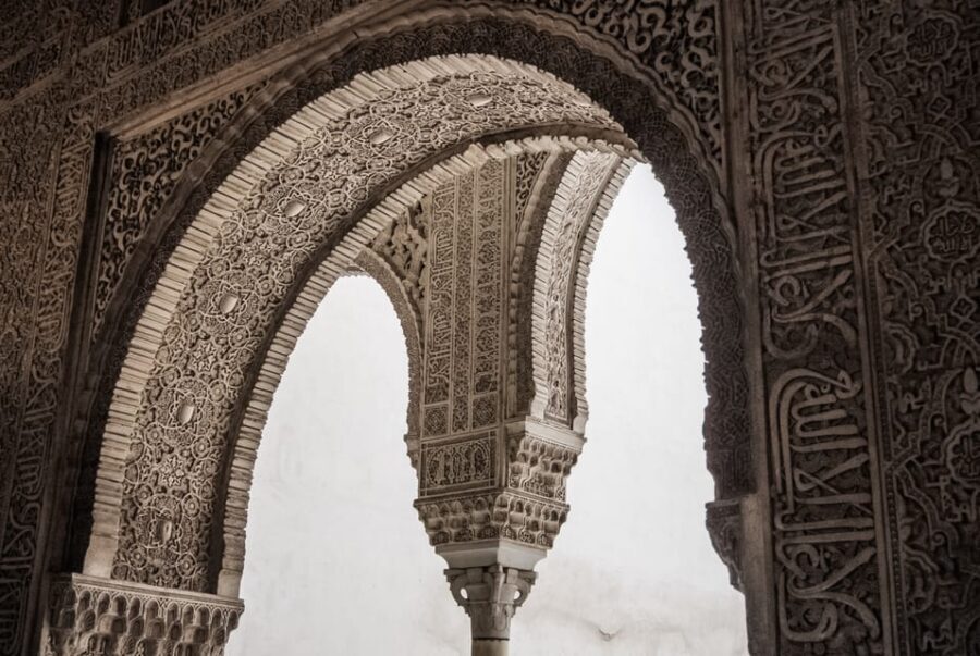 Alhambra & Nasrid Palace: Private Tour with Tickets - Should you book this Alhambra & Nasrid Palaces private tour?