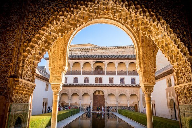 Alhambra: Small Group Tour with Local Guide & Admission - Timing, Pace, and Photo Reality Checks