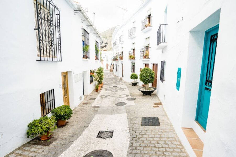 From Granada: Skip-the-Line Nerja Cave and Frigiliana - How the 7-hour plan feels once you’re on the road