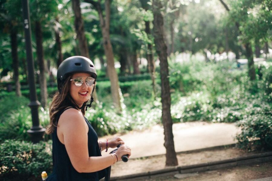 Granada: 1-Hour Panoramic Segway Tour - Key things you’ll notice right away