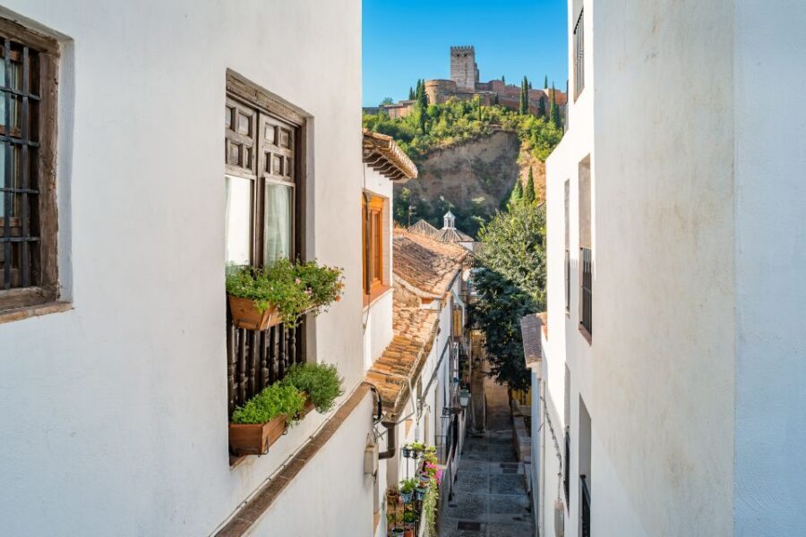 Granada: Alhambra Full Complex & Andalusi Monuments Tickets - Rules That Affect Your Comfort (and Your Photos)