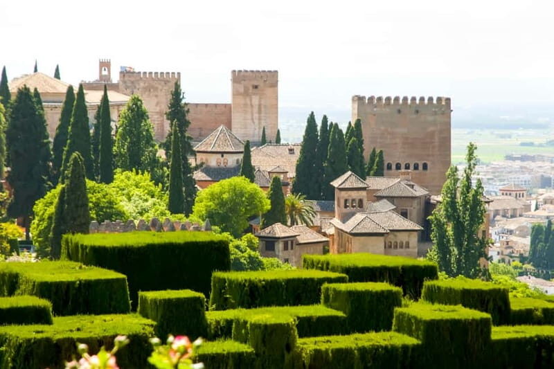 Granada: Alhambra & Gardens Tour w/Nasrid Palaces Option - The Surroundings Option: Great If You Want Alhambra Views Without Entry Tickets