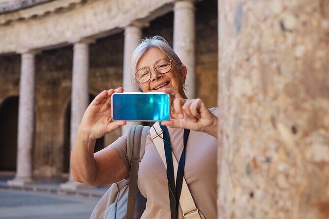 Granada: Alhambra Guided Tour including Nasrid Palaces - Key things I’d highlight before you go