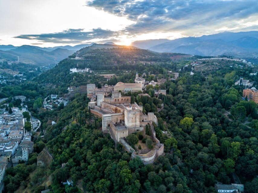 Granada: Alhambra Palace Guided Tour - Price and value: what $50 actually buys you