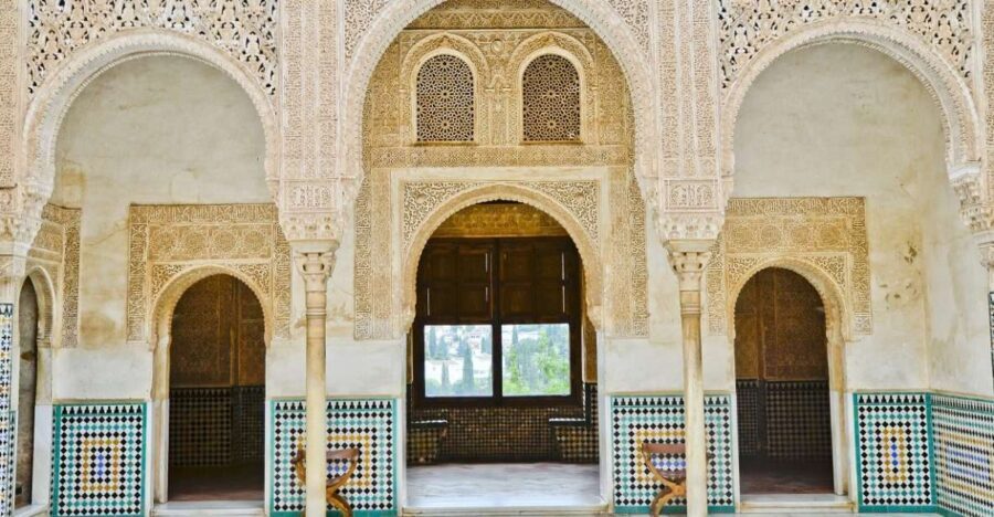 Granada: Alhambra Regular Tour - What you’re really buying for $64