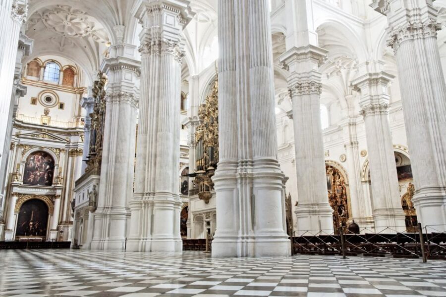 Granada: Cathedra&Royal Chapel & Albaicín skip the line Tour - Plaza Nueva to the Darro and Tristes: The Walk That Sets the Mood