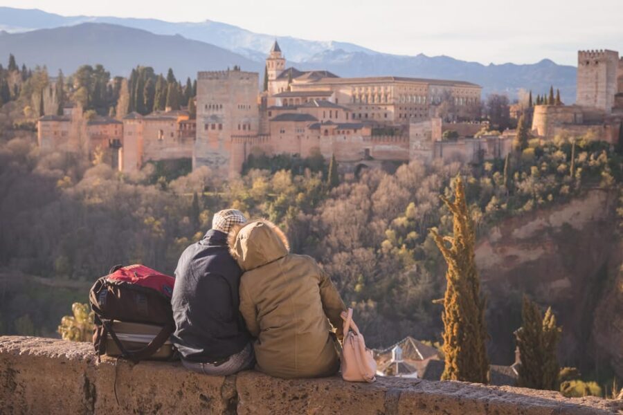 Granada: Combo Alhambra, Albaicín, and Sacromonte Tour - Inside the Alhambra: what you’ll see in the 3-hour guided block