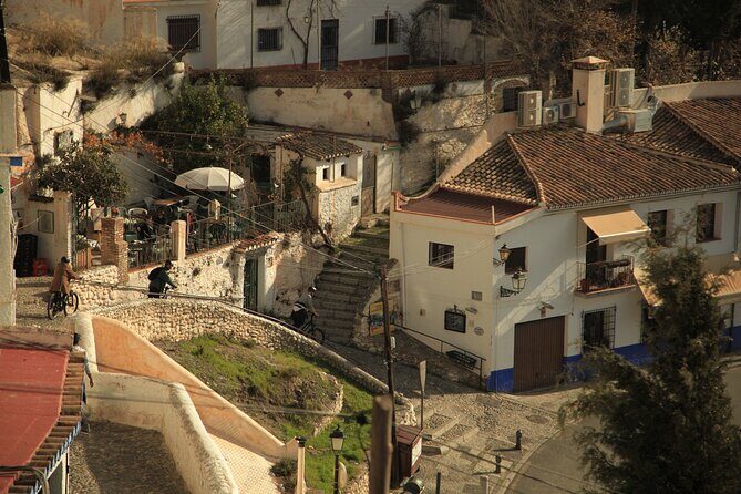 Granada Highlights Tour with Tapas Breaks by Electric Bike - Why an Electric Bike Makes Granada’s Steep Streets Click