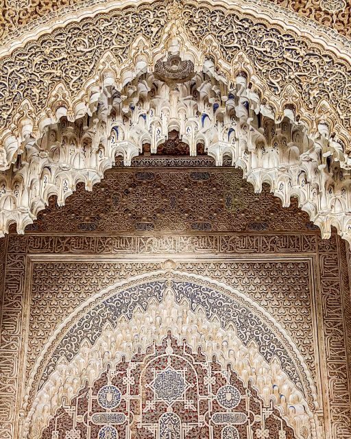 Granada: Private Full Alhambra Tour with Nasrid Palaces - Guides, pacing, and what makes the experience feel smooth