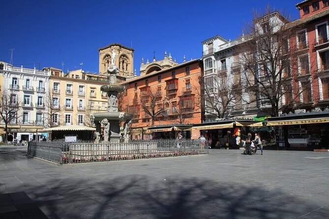 Granada: Royal Chapel guided walking tour - Alcaicería Walk: From Silk Market Streets to Present-Day Granada