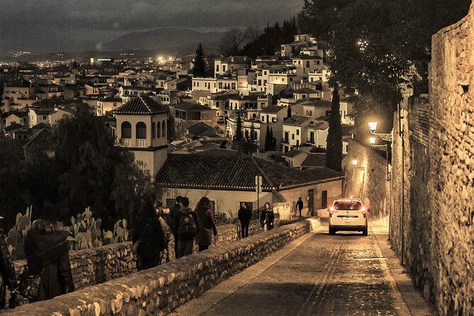 Guided tour Granada Unexplained - Price and Value: What $33.54 Buys You