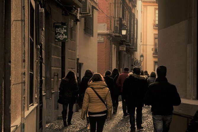 Guided tour Granada Unexplained - The Route: Albaicín to Realejo to the Historic Center