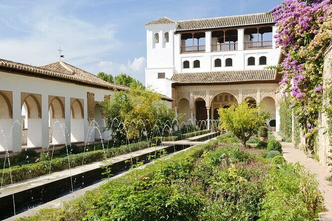Guided tour of the Alhambra: Generalife and its gardens - Price and value: is $37.04 a smart deal?