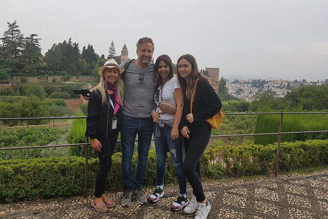 Premium Granada and other Cities Private Tour - Guide Styles: Adaptable Storytelling Versus Adult Depth
