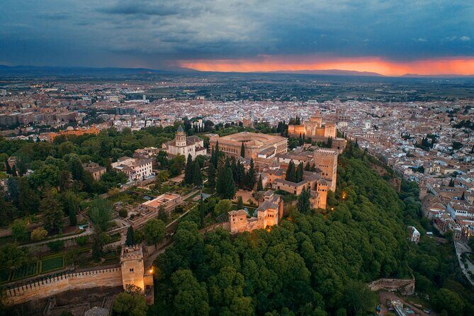 Private Guided Tour to Alhambra with Tickets to City Monuments - Stop 1: Generalife Gardens at the Start (Where the Atmosphere Sets the Tone)